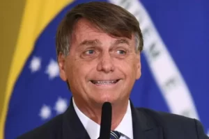 Leia mais sobre o artigo Após rápida internação, presidente Bolsonaro deixa HFA