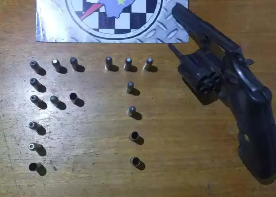 Mulher e sobrinha são assassinadas a tiros pelo ex em MS 3 arma feminicidio