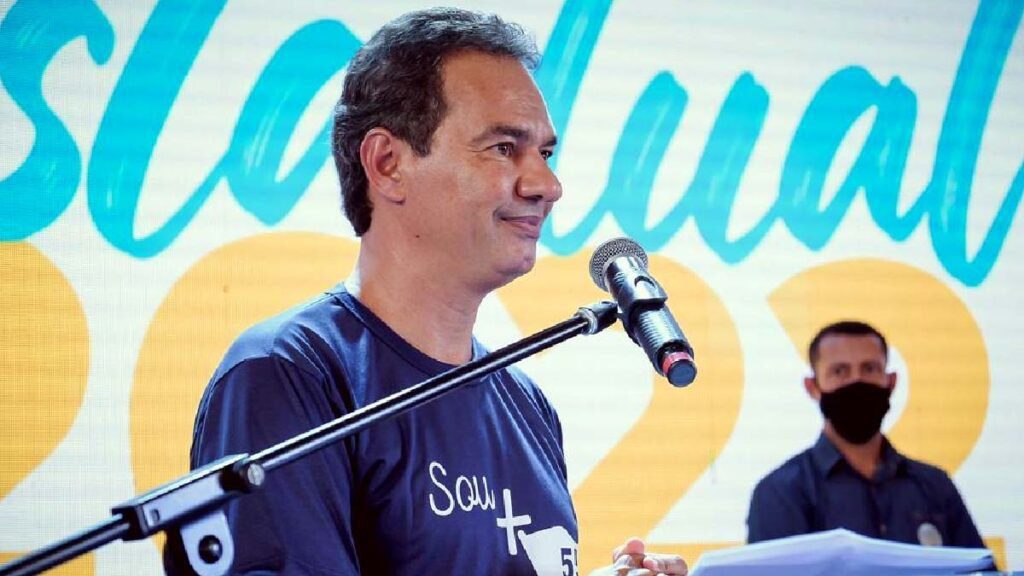 Marquinhos oficializa pré-candidatura ao Governo e diz que fará MS “um estado melhor” 4 marquinhos trad 3
