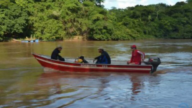Pescador desaparece ao cair de barco no rio Taquari em Coxim