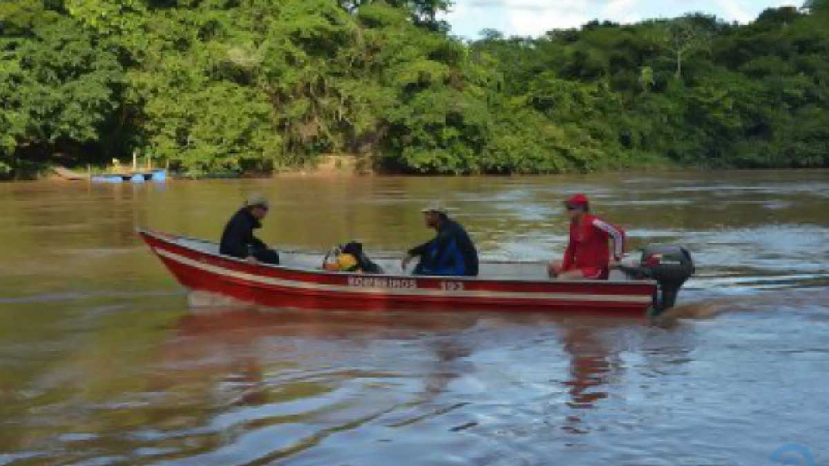 Você está visualizando atualmente Pescador desaparece ao cair de barco no rio Taquari em Coxim