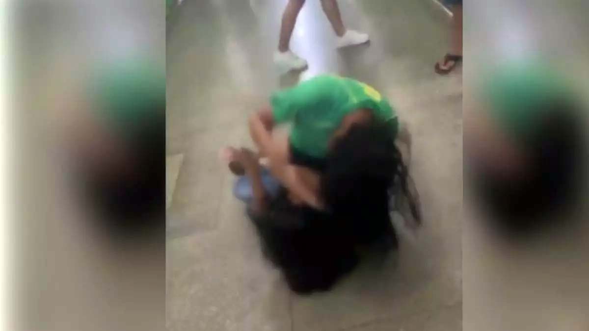 briga em escolas