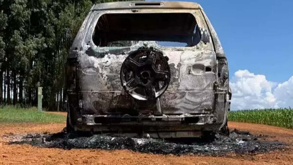 Trabalhador rural que matou gerente de fazenda surtou ao ser acusado de estupro 2 carro incendiado