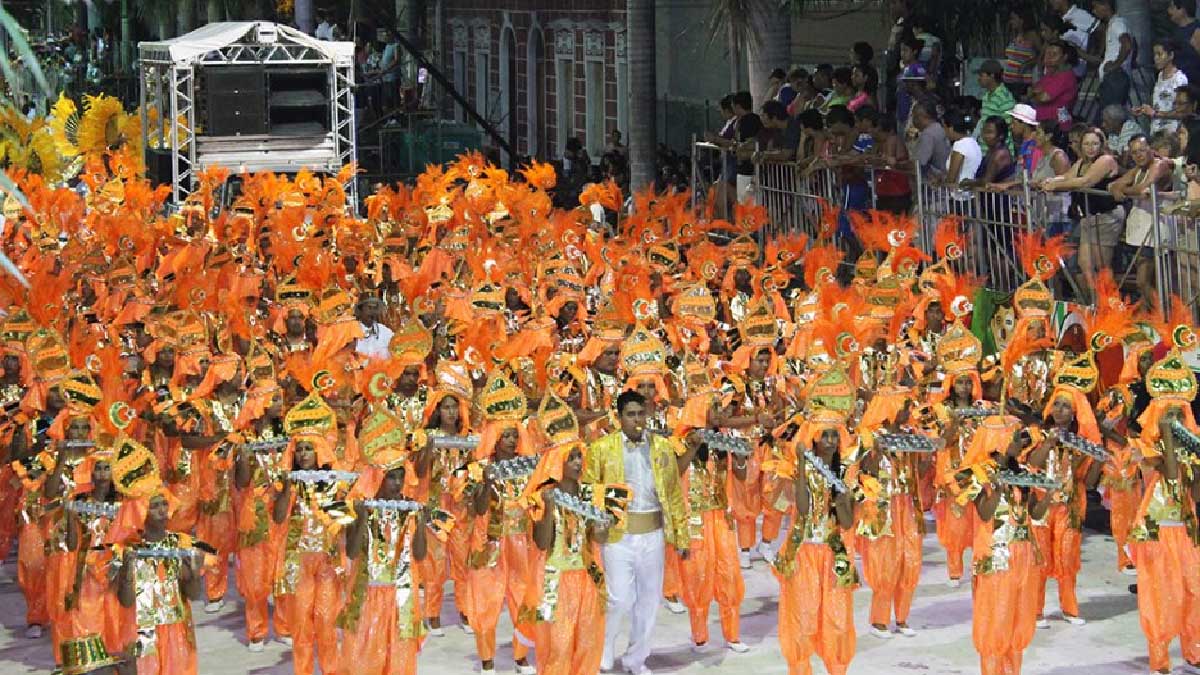 Você está visualizando atualmente Desfiles das Escolas de Samba de Corumbá iniciam nesta sexta-feira