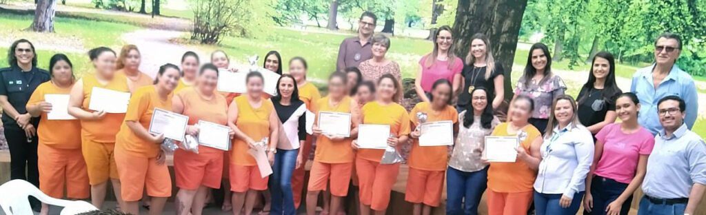 Costura sob medida leva chance de trabalho digno a homens e mulheres em presídios de MS 4 formatura corte e costura epfrb 1