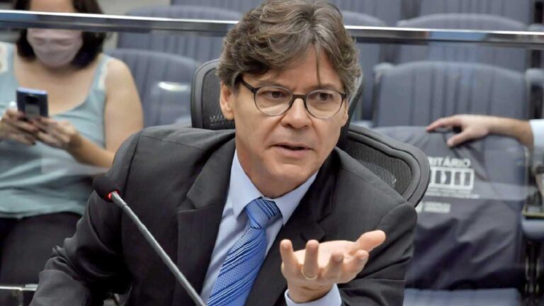 Projeto de Paulo Duarte que amplia direitos de transplantados é aprovado na CCJR