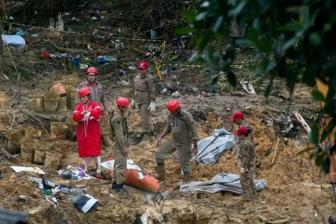 Leia mais sobre o artigo Chuvas em Pernambuco: tragédia deixa 127 mortos e mais de 7 mil desabrigados