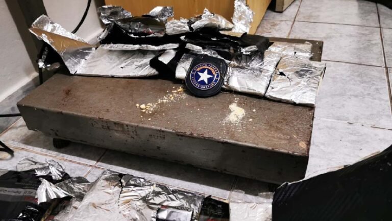 Receita Federal apreende boliviana com 6 quilos de cocaína na fronteira de Corumbá