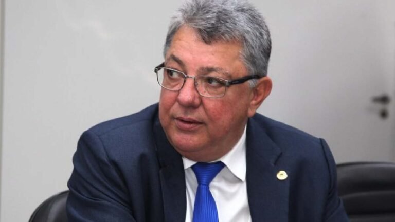 Projeto de lei homenageia empresas que incluem pessoas autistas e com TDAH