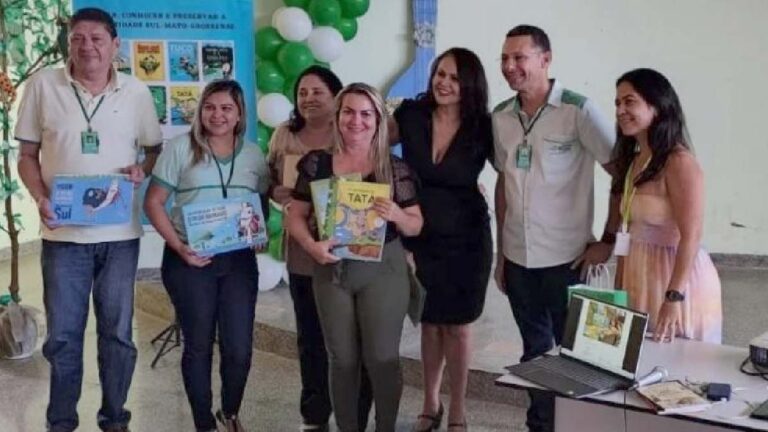 Escolas da REE de Corumbá recebem kit de livros infanto-juvenis escritos por Mara Calvis
