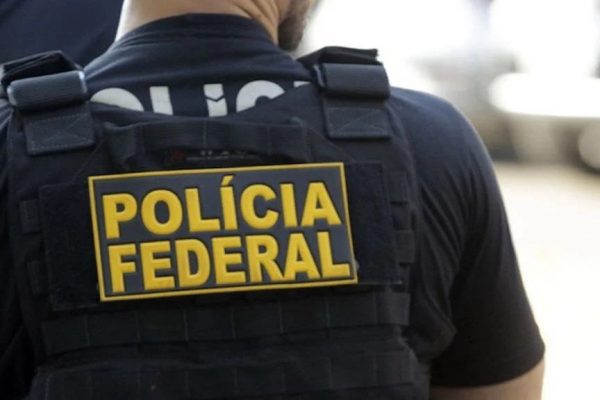 Após ataques de Bolsonaro, entidades da PF defendem urna eletrônica