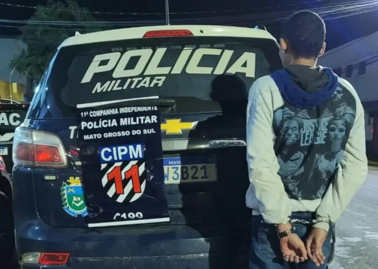 Homem enforca idoso e ateia fogo no corpo após discussão por som alto em Campo Grande