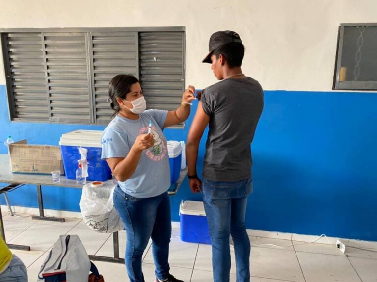 Nesta sexta, saúde realiza vacinação no Conjunto residencial Flamboyant III