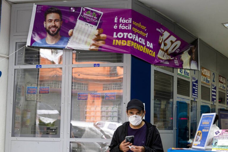 Lotofácil da Independência sorteia R$ 180 milhões neste sábado (10); saiba como jogar