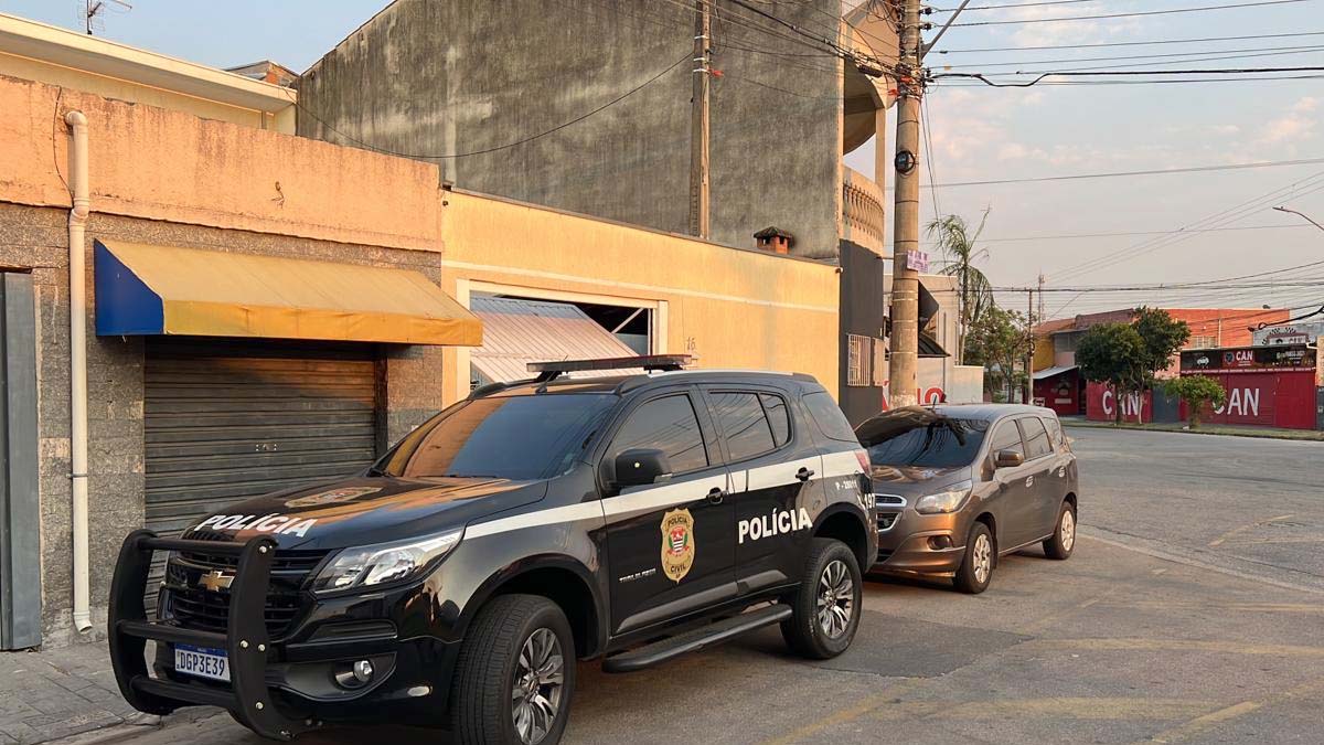Você está visualizando atualmente Polícia Civil prende quadrilha que realizava travessia de veículos furtados para Bolívia