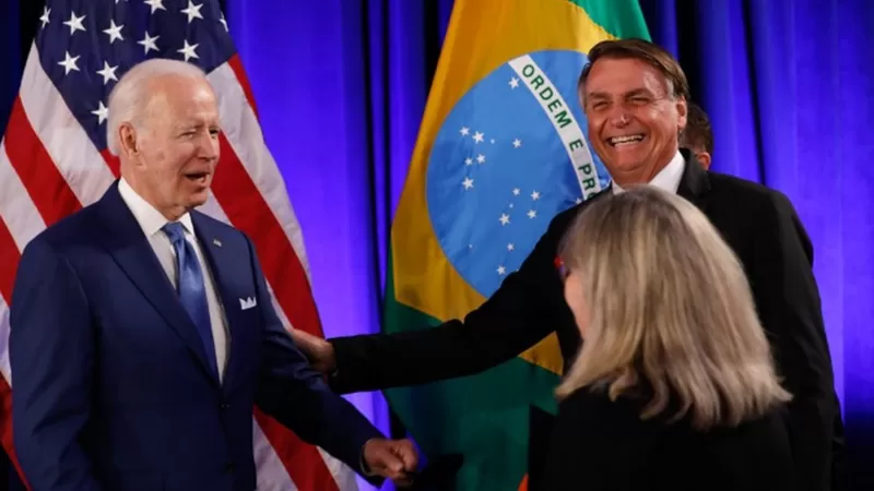 Você está visualizando atualmente Eleições 2022: em carta a Biden, 31 congressistas dizem que EUA devem se preparar caso Bolsonaro rejeite resultado