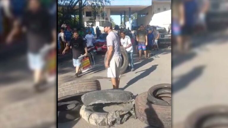 Caminhoneiros fecham lado brasileiro na fronteira com a Bolívia