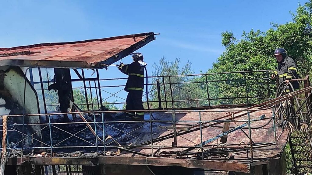 inceindio embarcacao