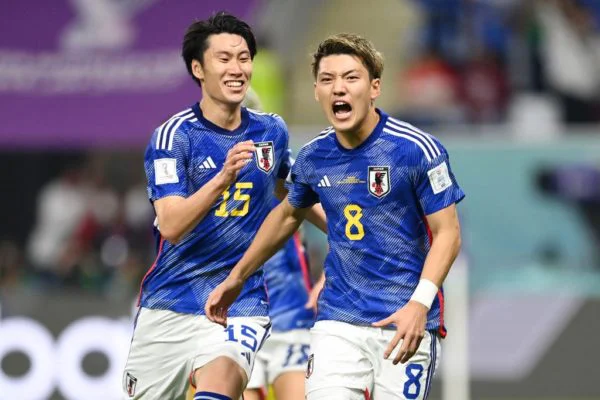 Você está visualizando atualmente Japão surpreende e vence Alemanha de virada na estreia da Copa do Mundo