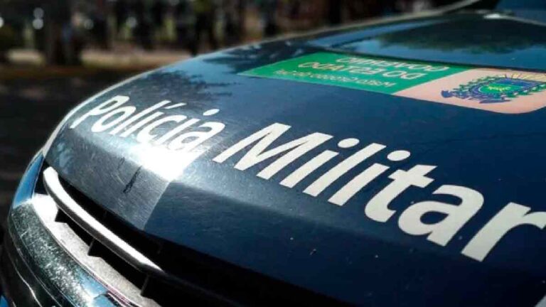 Homem é preso com mandado de prisão em aberto durante patrulhamento da Polícia Militar em Corumbá neste domingo.