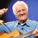 Rolando Boldrin, ator, cantor, compositor e apresentador, morre em SP aos 86 anos