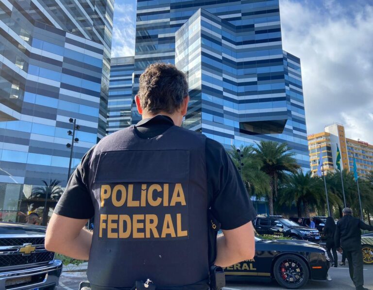 PF cumpre 81 mandados de busca e apreensão contra bolsonaristas suspeitos de organizar atos antidemocráticos