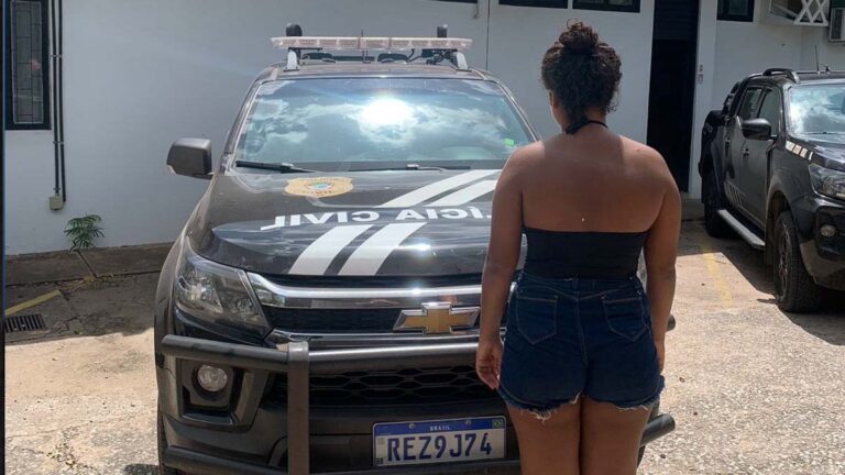 Adolescente acusada de cravar faca na cabeça da “amiga” é apreendida pela Polícia Civil