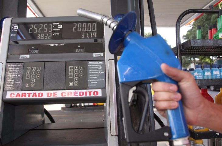 Petrobras de anunciar redução de preços dos combustíveis e gás de cozinha