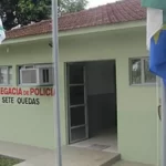 Ao defender mãe de agressões, criança de 4 anos é atingida com socos no rosto