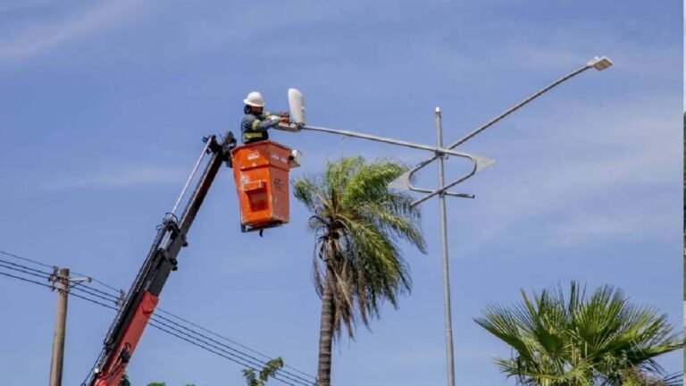 iluminação pública em Corumbá