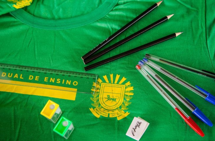 Com investimento de R$ 20 milhões, Estado garante uniformes e Kit escolares na volta às aulas