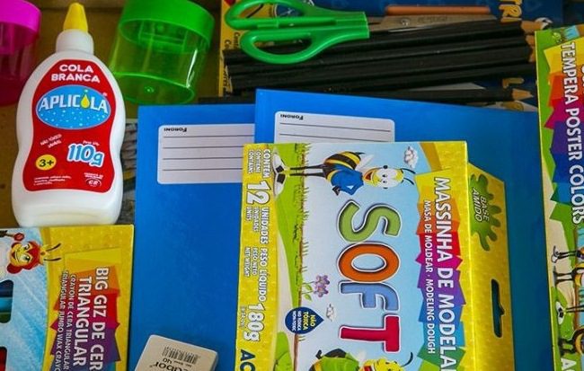 Procon Corumbá divulga pesquisa de preços de material escolar
