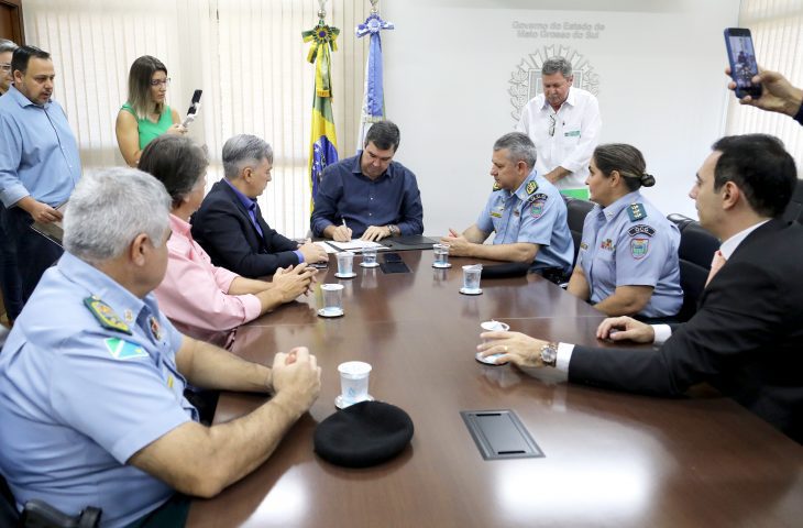 Governador empossa novo comandante da PM e delegado-geral da Polícia Civil