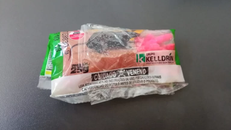 Homem é indiciado pela Polícia Civil por matar cachorros da vizinha com salsicha envenenada