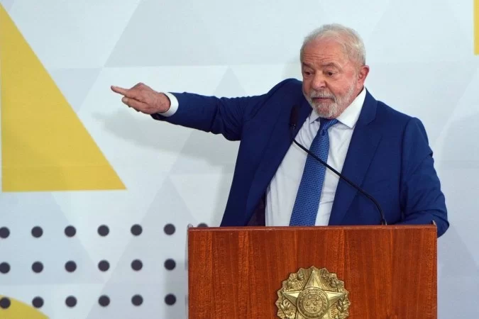Você está visualizando atualmente Em carta à Unesco, Lula prega regulamentação internacional contra fake News