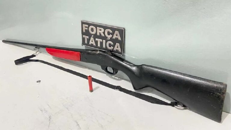 Força Tática apreende arma de fogo após autor ameaçar familiares em sítio