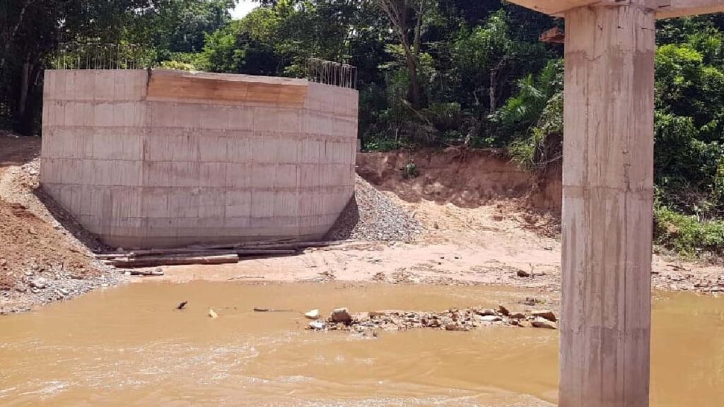 ponte rio negro