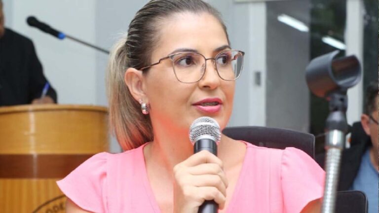 Vereadora solicita construção de uma praça de esporte e lazer no Maria Leite