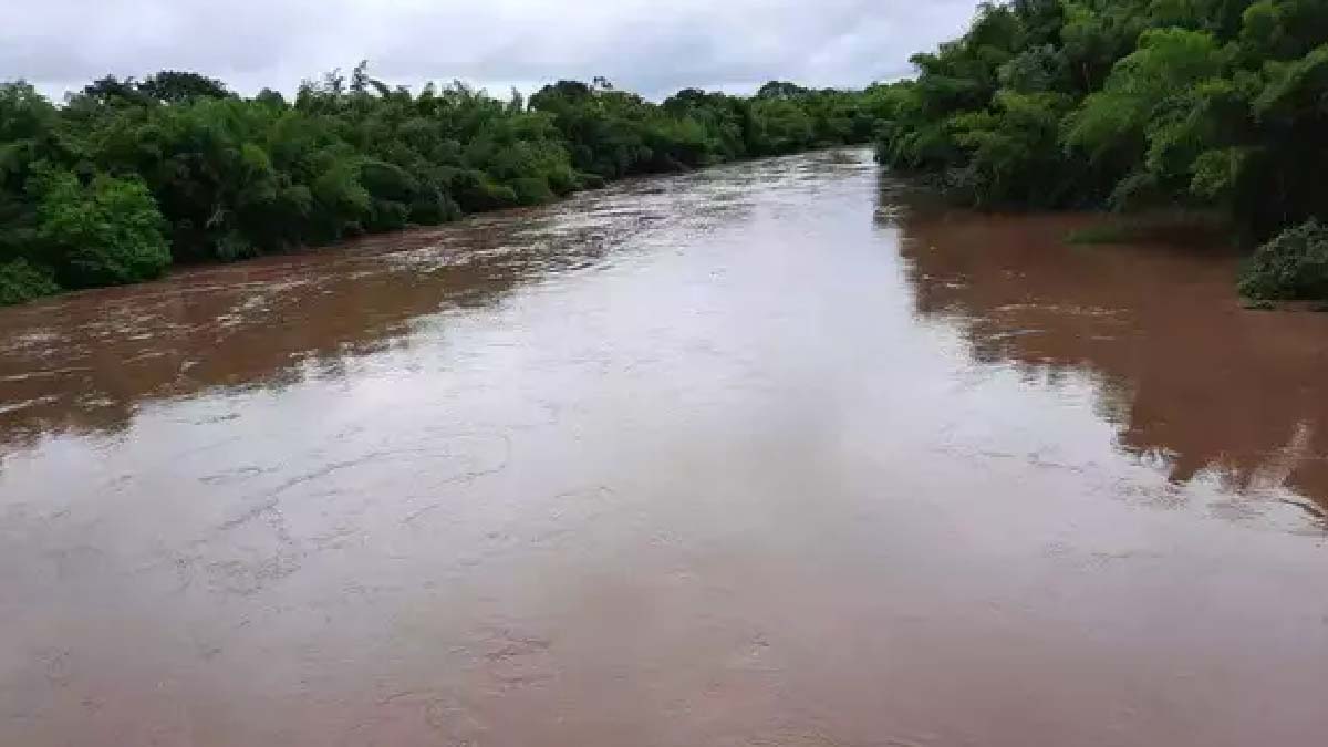Você está visualizando atualmente Rio Miranda chega ao nível de alerta em Bonito e aviso é emitido pelo Imasul