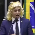 Deputado Nikolas Ferreira ironiza pessoas trans no Dia da Mulher