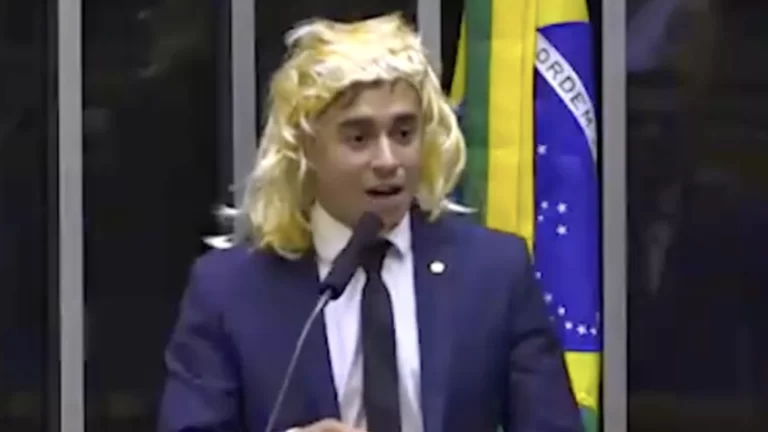 Deputado Nikolas Ferreira ironiza pessoas trans no Dia da Mulher