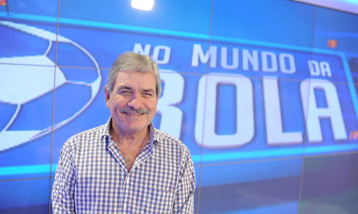 marcio guedes em 2013 programa no mundo da bola tv brasil credito ana paula migliari tv brasil