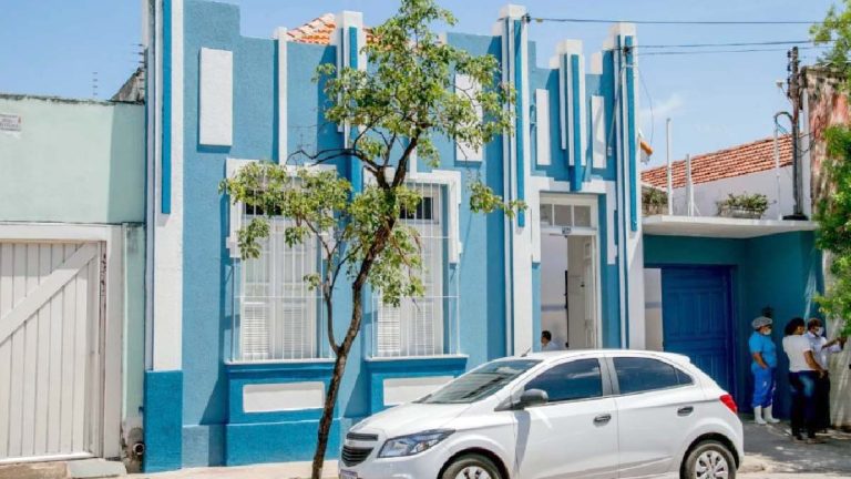 Vereador cobra reparo urgente no telhado de UBSF tomada por goteiras no Beira Rio