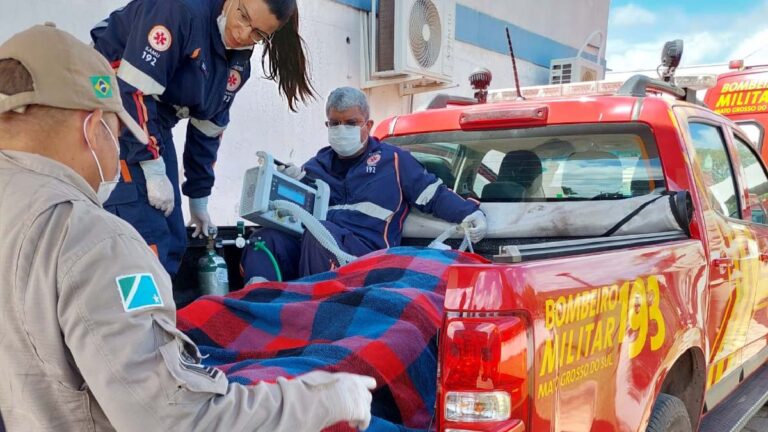 Bombeiros e SAMU são mobilizados em transporte de vítima com mais de 200 kg em Corumbá