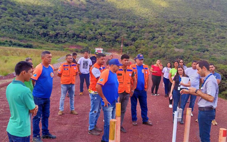 Defesa Civil realiza simulado para rompimento de barragem em Maria Coelho