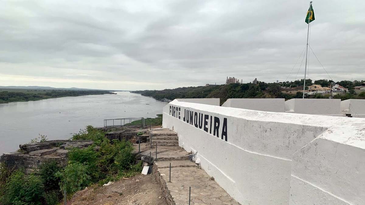 Você está visualizando atualmente Patrimônio Histórico: Iphan tomba Forte Junqueira em Corumbá e muros da Base Naval de Ladário