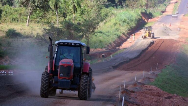 MS anuncia investimentos de R$ 1,2 bi para construção de 450 km de novas estradas