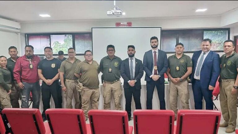 Polícia Civil realiza visita institucional e palestra ao Diprove na Bolívia