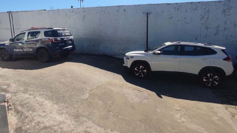 Casal é detido quando tentavam atravessar veículo alugado para Bolívia