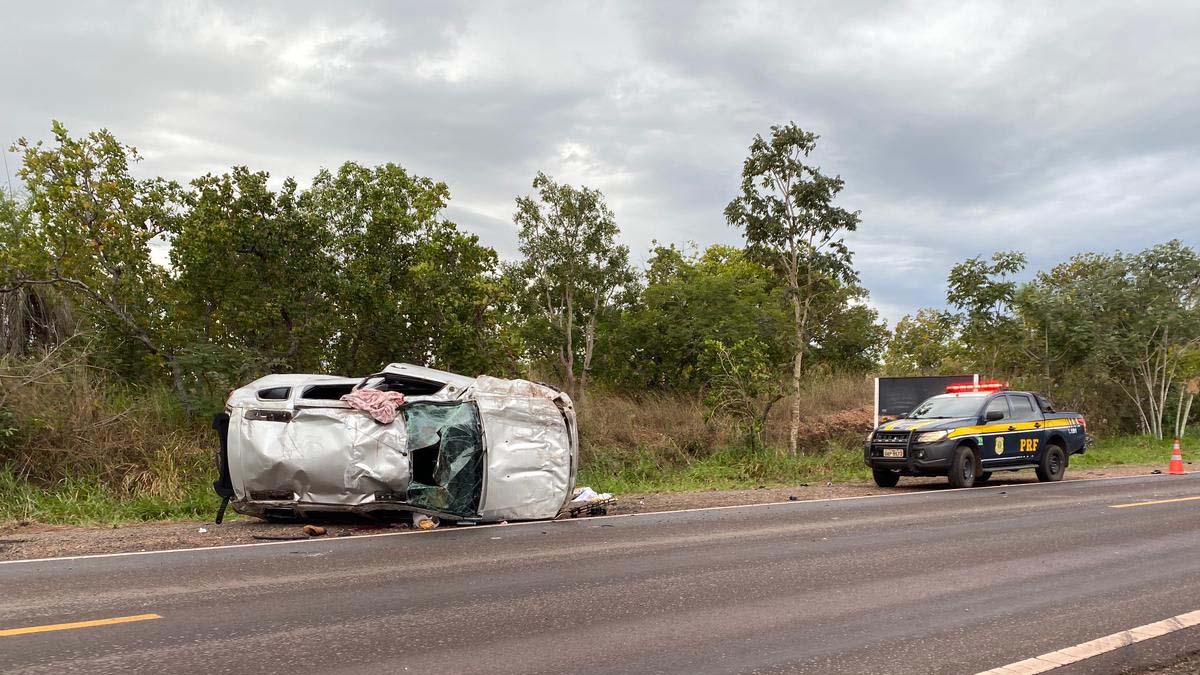 Você está visualizando atualmente Família boliviana sofre grave acidente na BR-262 a caminho da fronteira; motorista morreu